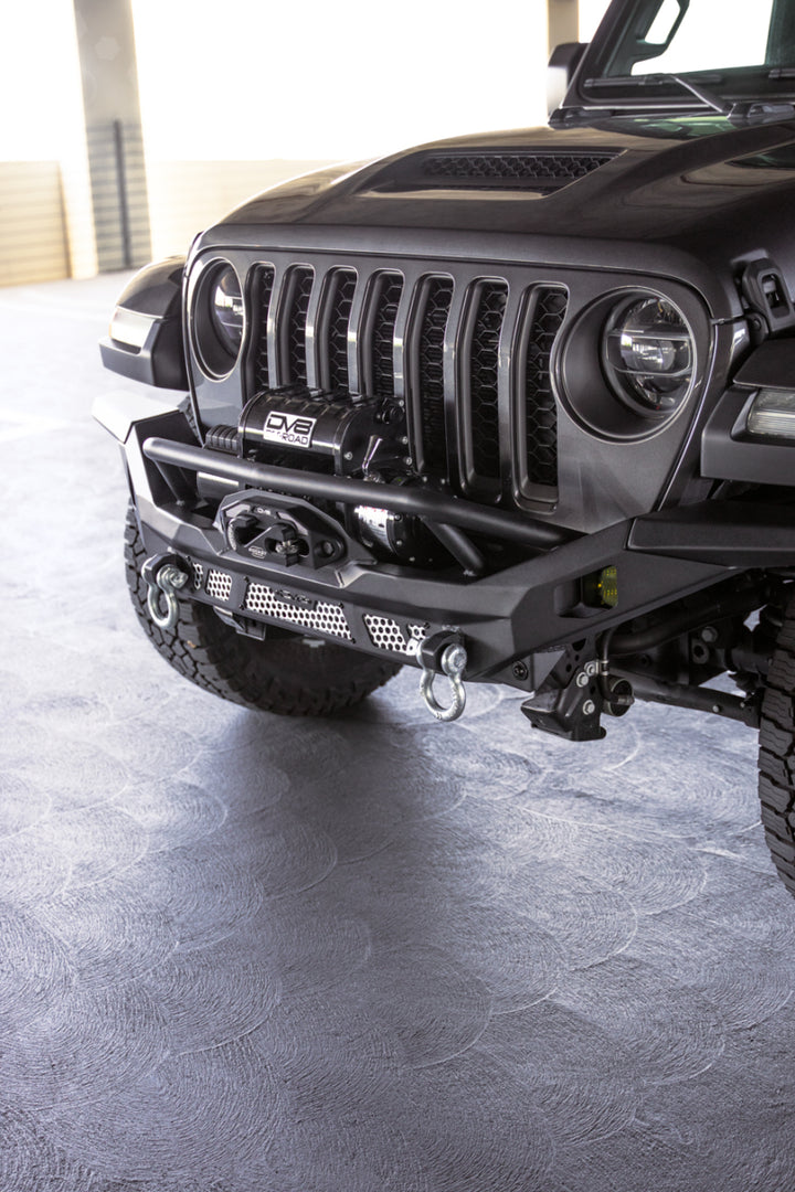 DV8 Offroad 07-18 Jeep Wrangler JK / 18-23 Wrangler JL / 20-23 Gladiator JT MTO Series Front Bumper - Bull Strap