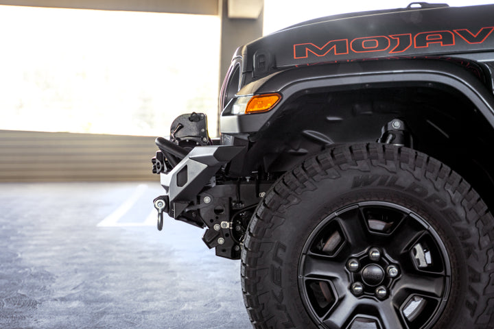 DV8 Offroad 07-18 Jeep Wrangler JK / 18-23 Wrangler JL / 20-23 Gladiator JT MTO Series Front Bumper - Bull Strap