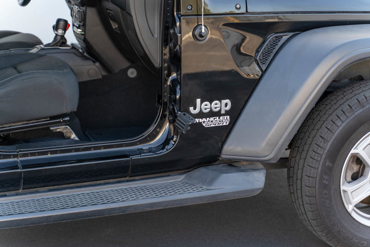 DV8 Offroad 07-23 Jeep Gladiator/Wrangler JT/JK/JL Foot Pegs - Bull Strap