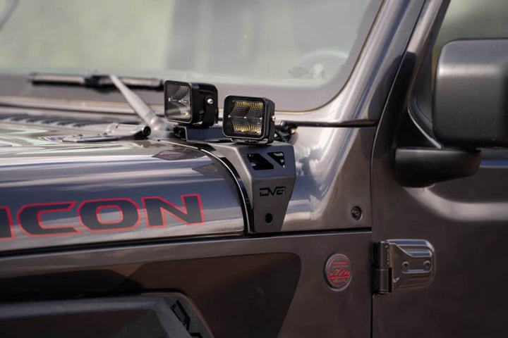 DV8 Offroad 18-22 Jeep Gladiator JT Cowl Light Bar Bracket - Bull Strap