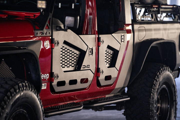 DV8 Offroad 18-22 Jeep Wrangler JL/JT Spec Series Half Doors - Front Set - Bull Strap