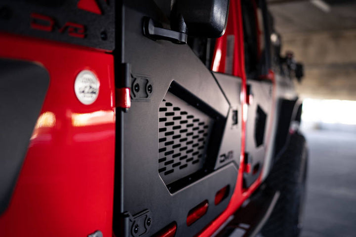 DV8 Offroad 18-22 Jeep Wrangler JL/JT Spec Series Half Doors - Front Set - Bull Strap