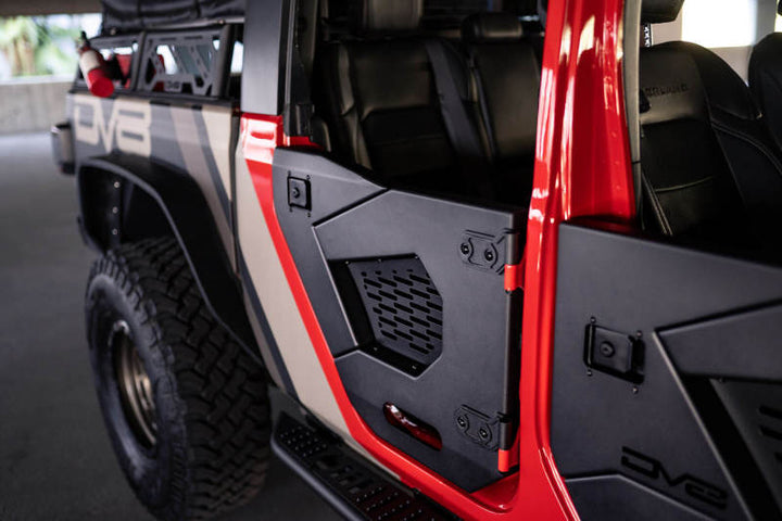 DV8 Offroad 18-22 Jeep Wrangler JL/JT Spec Series Half Doors - Rear Set - Bull Strap