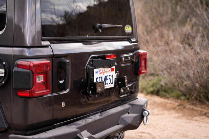 DV8 Offroad 18-22 Jeep Wrangler JL Spare Tire Delete Kit w/Light Mounts - Bull Strap