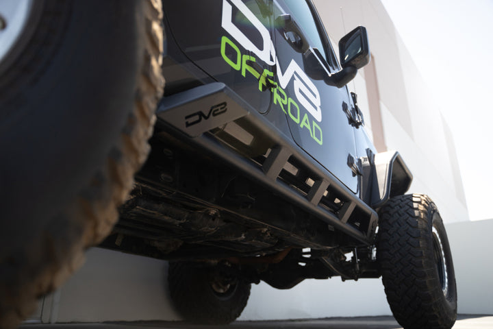 DV8 Offroad 18-23 Jeep Wrangler JL 4 Door FS-15 Series Rock Sliders - Bull Strap