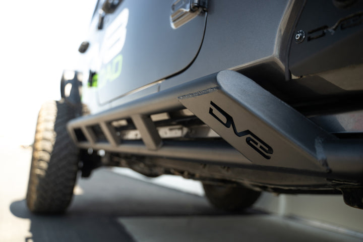 DV8 Offroad 18-23 Jeep Wrangler JL 4 Door FS-15 Series Rock Sliders - Bull Strap