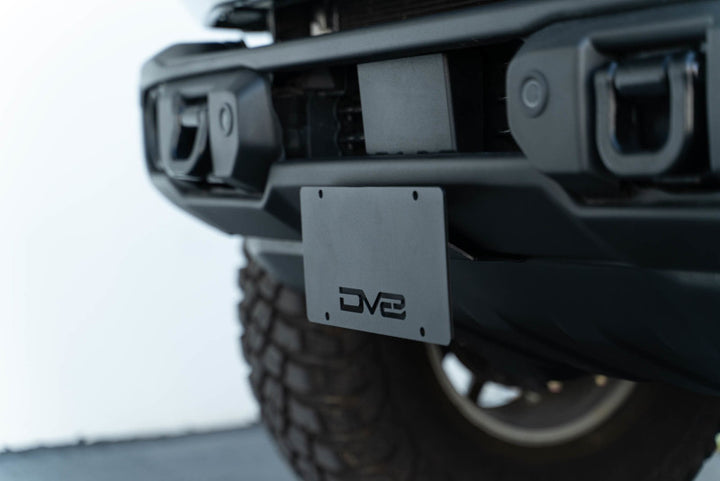 DV8 Offroad 21-23 Ford Bronco Capable Bumper Front License Plate Mount - Bull Strap