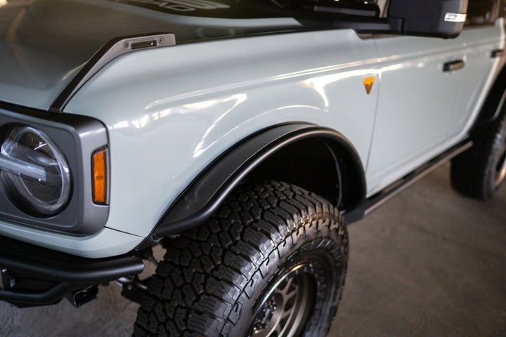 DV8 Offroad 21-23 Ford Bronco Tube Fender Flares - Bull Strap