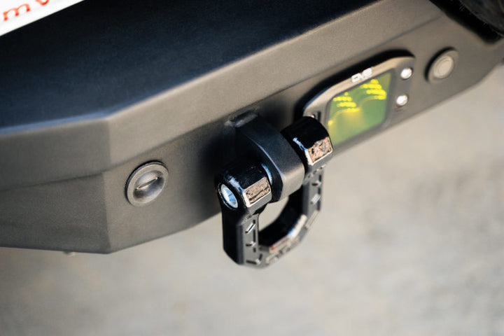 DV8 Offroad Elite Series D-Ring Shackles - Pair (Black) - Bull Strap