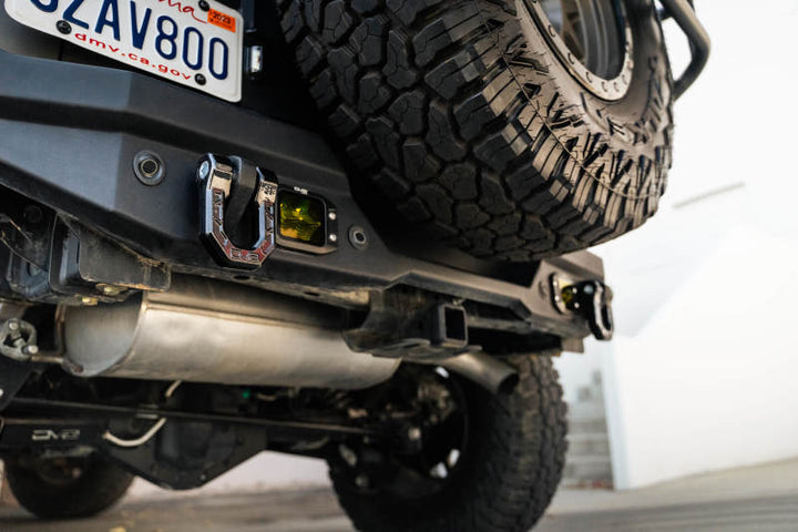 DV8 Offroad Elite Series D-Ring Shackles - Pair (Black) - Bull Strap