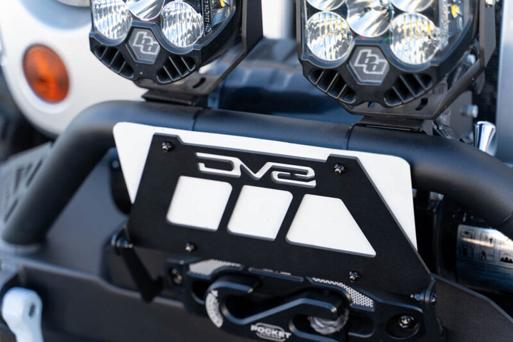 DV8 Offroad Fairlead Mounted Flip-Up License Plate Bracket - Bull Strap