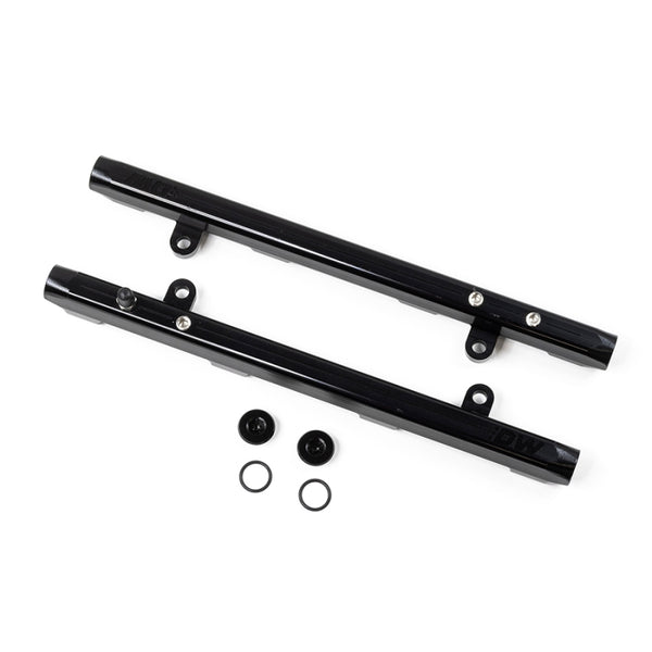DeatschWerks 11-17 Ford Mustang / F-150 Coyote 5.0 V8 Fuel Rails - Bull Strap