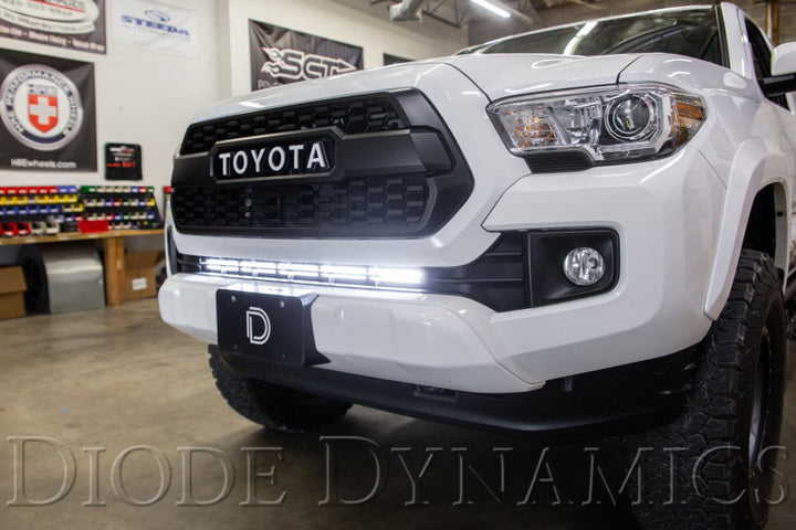 Diode Dynamics 16-21 Toyota Tacoma SS30 Stealth Lightbar Kit - White Combo - Bull Strap