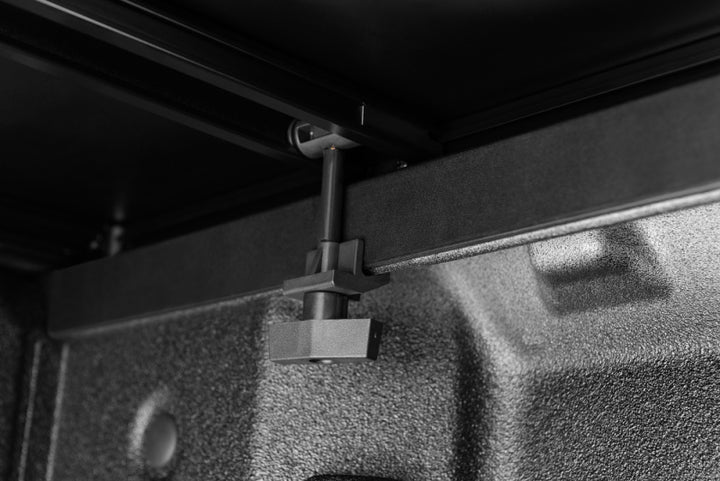 Extang 19-21 Chevy/GMC Silverado/Sierra 1500 (5 ft 8 in) Trifecta ALX - Bull Strap