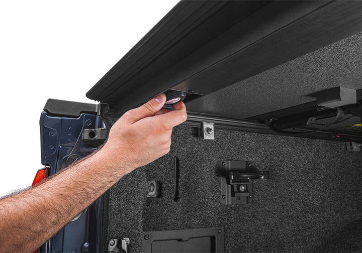 Extang 2024 Toyota Tacoma 5ft Bed Endure ALX - Bull Strap
