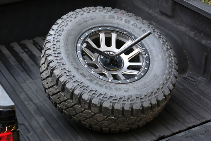 Fabtech Universal Spare Tire Angled Mount - Black - Bull Strap