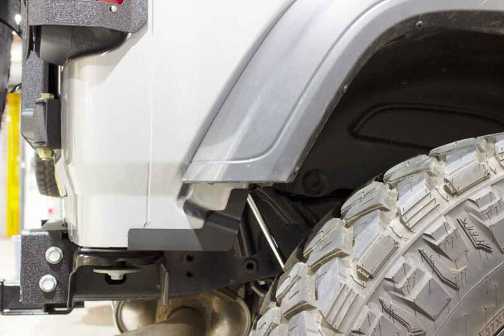 Fishbone Offroad 2018+ Jeep Wrangler JL 2/4 Door - Black Quarter Panel Chip Guards - Bull Strap