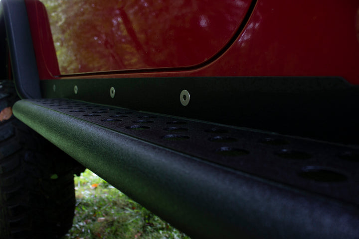 Fishbone Offroad 97-06 Jeep Wrangler TJ Steel Rock Slider - Black Textured Powdercoat - Bull Strap