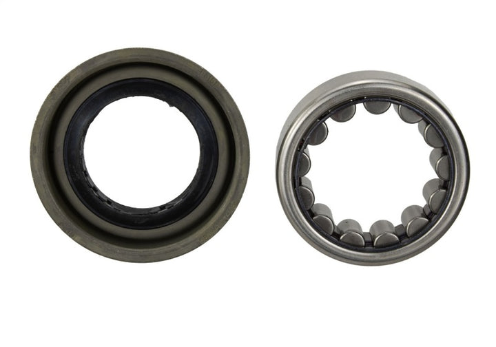 Ford Racing 8.8in Axle Bearing and Seal Kit - Bull Strap