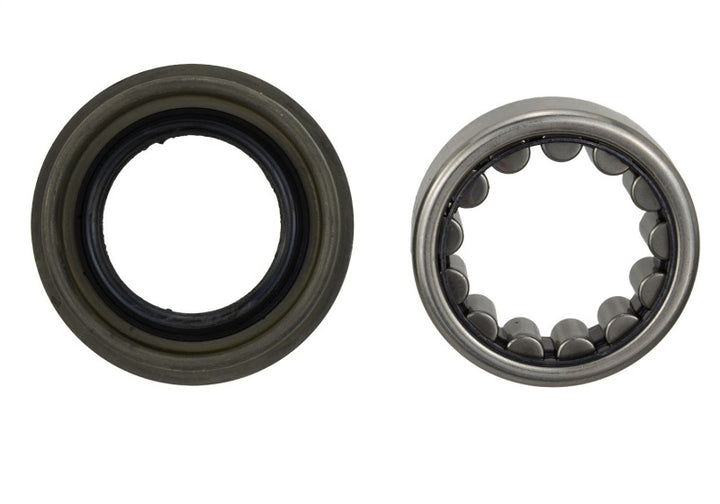 Ford Racing 8.8in Axle Bearing and Seal Kit - Bull Strap