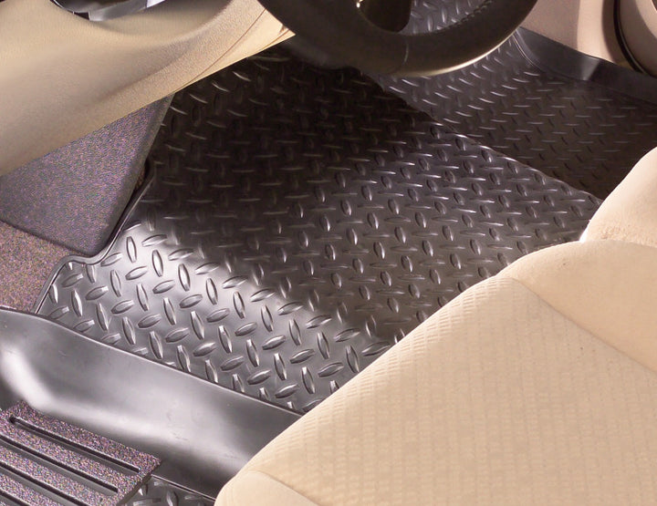 Husky Liners 96-99 Suburban/Tahoe/Yukon Classic Style Center Hump Tan Floor Liner (w/o Floor Shift) - Bull Strap