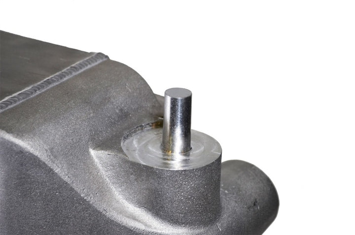 Injen 15-20 Ford F-150 2.7L/3.5L EcoBoost Bar and Plate Front Mount Intercooler - Bull Strap