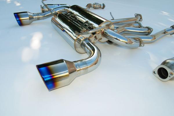 Invidia 03-05 Infiniti FX35/45 Gemini Rolled Titanium Tip Cat-back Exhaust - Bull Strap