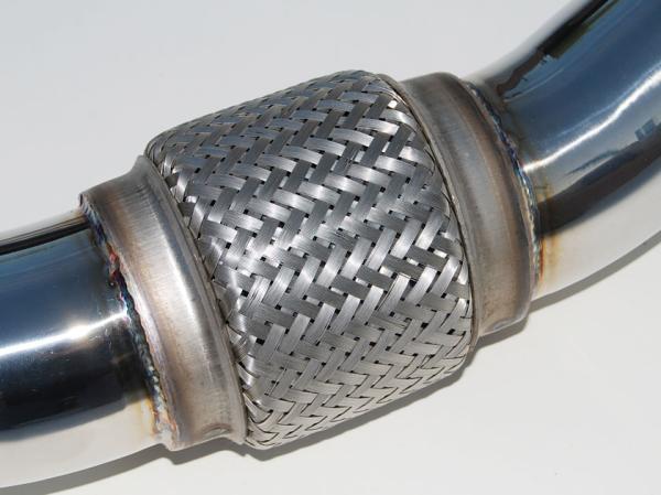 Invidia 08-11 STi Hatch / 11 WRX Hatch Dual Q300 Titanium Tip Cat-back Exhaust - Bull Strap