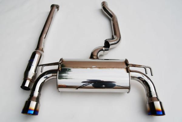 Invidia 09+ EVO 10 Q300 Titanium Tip Cat-back Exhaust - Bull Strap