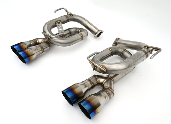 Invidia 22+ Subaru WRX Twin Loop 3.5in. Single Layer T.I Tip Axle-Back Exhaust - Bull Strap