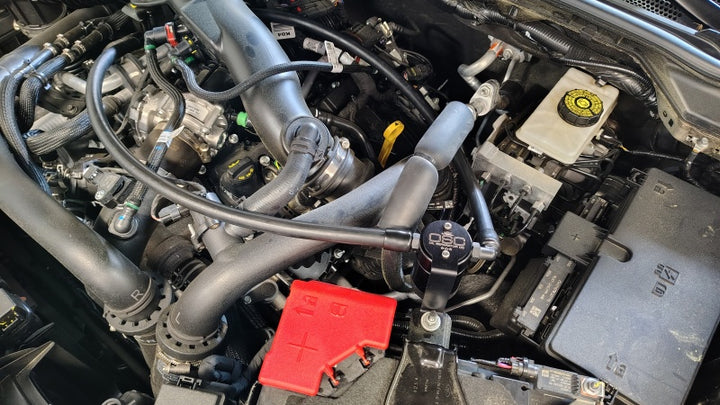 J&L 24-25 Ford Ranger Raptor 3.0L PCV Side Oil Separator - Black Anodized - Bull Strap