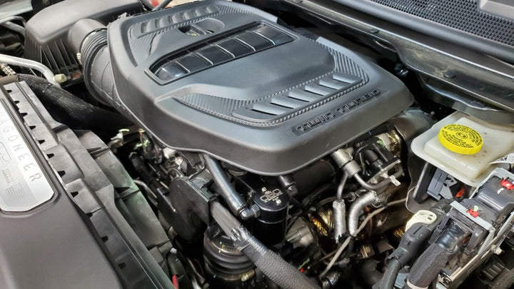 J&amp;L 2025-2026 Ram 1500 3.0; 22-25 Jeep Wagoneer 3.0 Separator-Black - Bull Strap