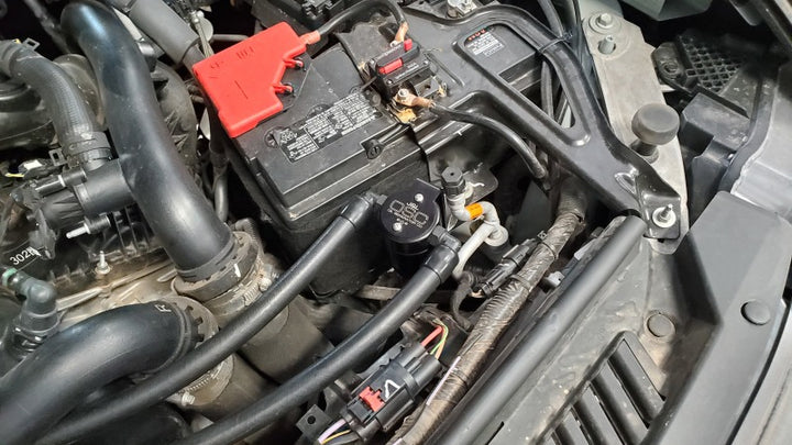 J&amp;L 22-25 Ford Bronco Raptor 3.0L EcoBoost PCV Side Oil Separator 3.0 - Black Anodized - Bull Strap