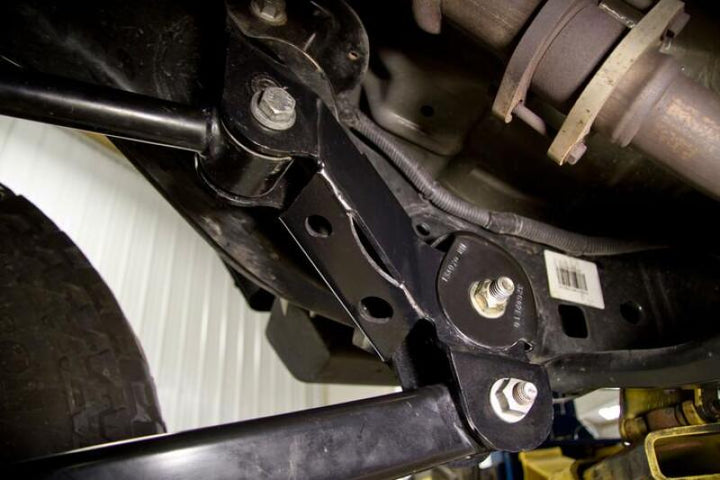 JKS Manufacturing 07-18 Jeep Wrangler JK Control Arm Correction Brackets 2-4.5in Lift - Front - Bull Strap