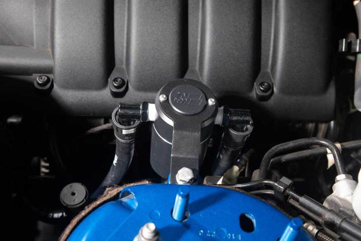 K&N 15-23 Ford Mustang 2.3L Ecoboost Oil Catch Can - Bull Strap