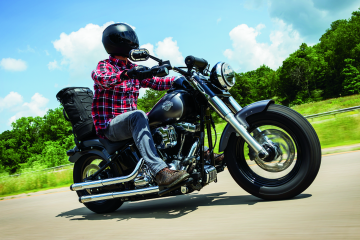 Kuryakyn Heavy Industry Mirrors Satin Black & Chrome - Bull Strap