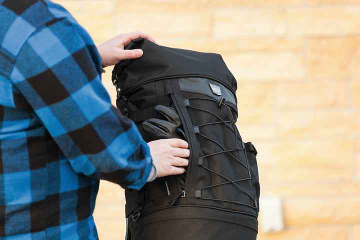 Kuryakyn Momentum Freeloader Duffle - Bull Strap