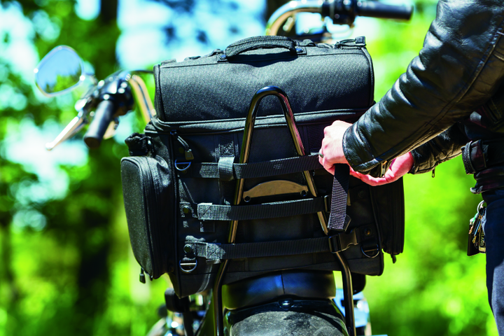 Kuryakyn Momentum Vagabond Bag - Bull Strap