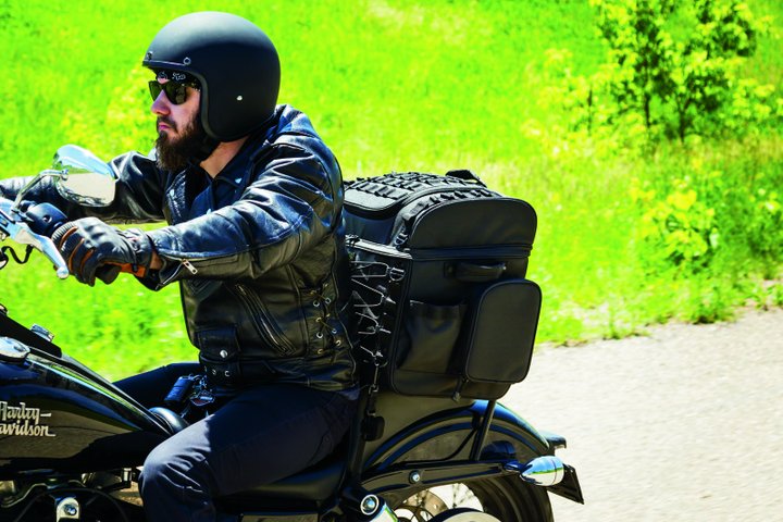 Kuryakyn Momentum Vagabond Bag - Bull Strap