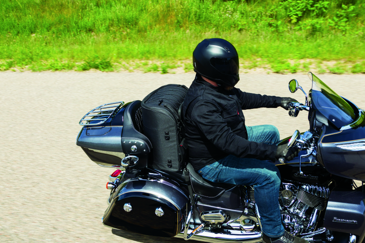 Kuryakyn Momentum Wanderer Seat Bag - Bull Strap