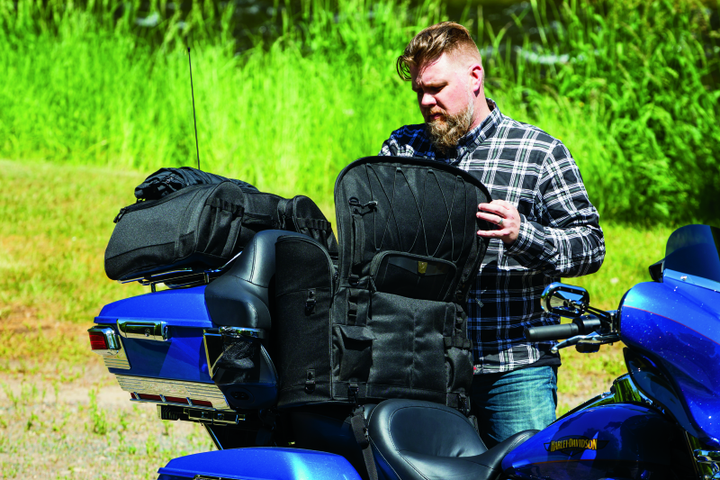 Kuryakyn Momentum Wanderer Seat Bag - Bull Strap