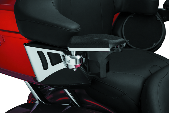 Kuryakyn Passenger Armrests  14-23 Touring Models Chrome - Bull Strap
