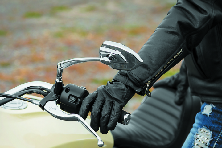 Kuryakyn Phantom Mirrors Chrome - Bull Strap