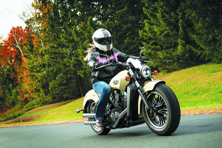 Kuryakyn Phantom Mirrors Chrome - Bull Strap