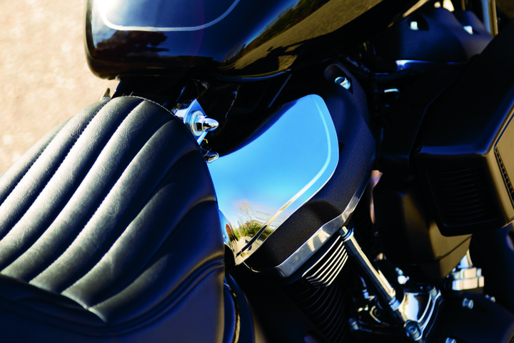 Kuryakyn Saddle Shields Heat Deflectors 18-Up Softail Models Smoke - Bull Strap