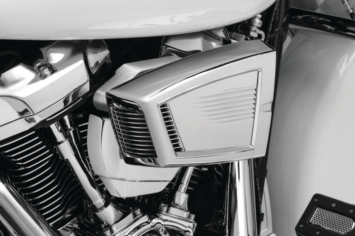 Kuryakyn Servo Cover Milwaukee-8 With Kuryakyn Air Cleaners Black - Bull Strap