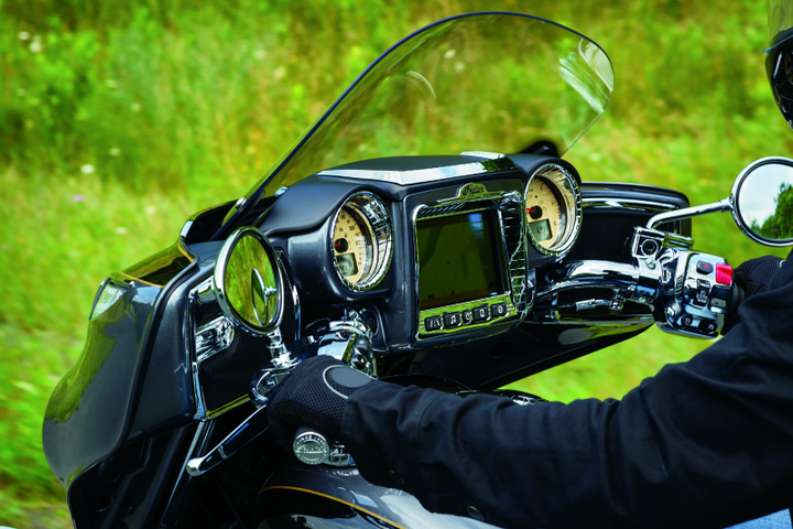 Kuryakyn Stereo Accent Chrome - Bull Strap