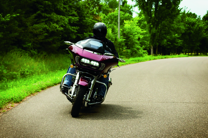 Kuryakyn Windshield Side Trims Chrome - Bull Strap