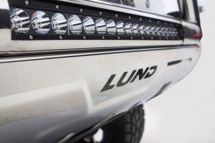 Lund 07-17 Chevy Silverado 1500 Bull Bar w/Light & Wiring - Polished - Bull Strap