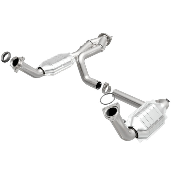 MagnaFlow Conv DF 02-06 Cadillac Escalade / 02-06 Chevy Avalanche 5.3L Dual Conv Y-Pipe Assembly 2WD - Bull Strap